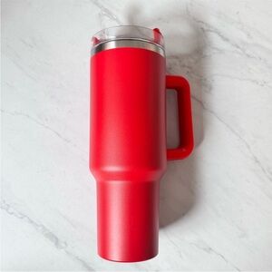 Red Stainless Steel Tumbler 40 oz. NWT/NEW IN PACKAGING